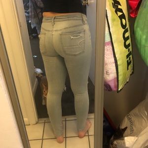 American Eagle Light Wash Ripped Jeans